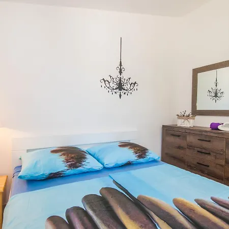 Strandnah Nur 520 Meter Zum Kiesstrand Apartment Baska (Krk)